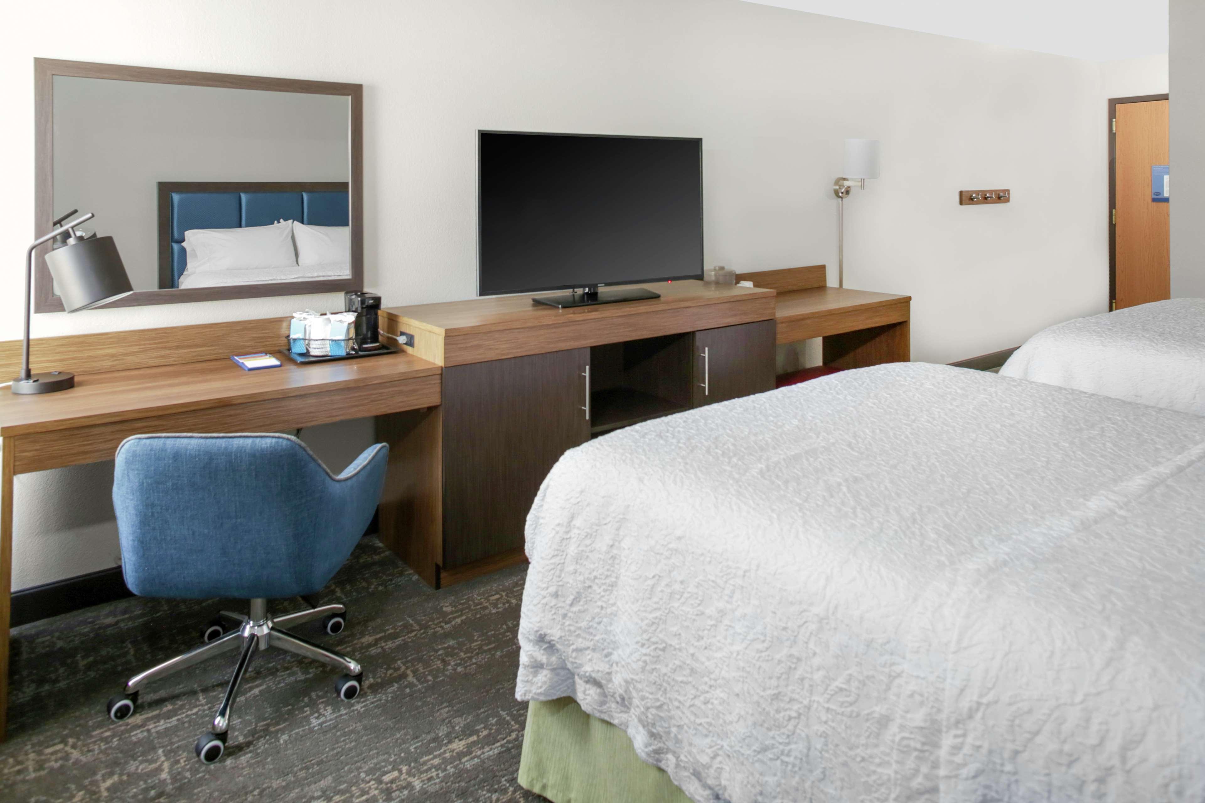 Hampton Inn Portage Bagian luar foto