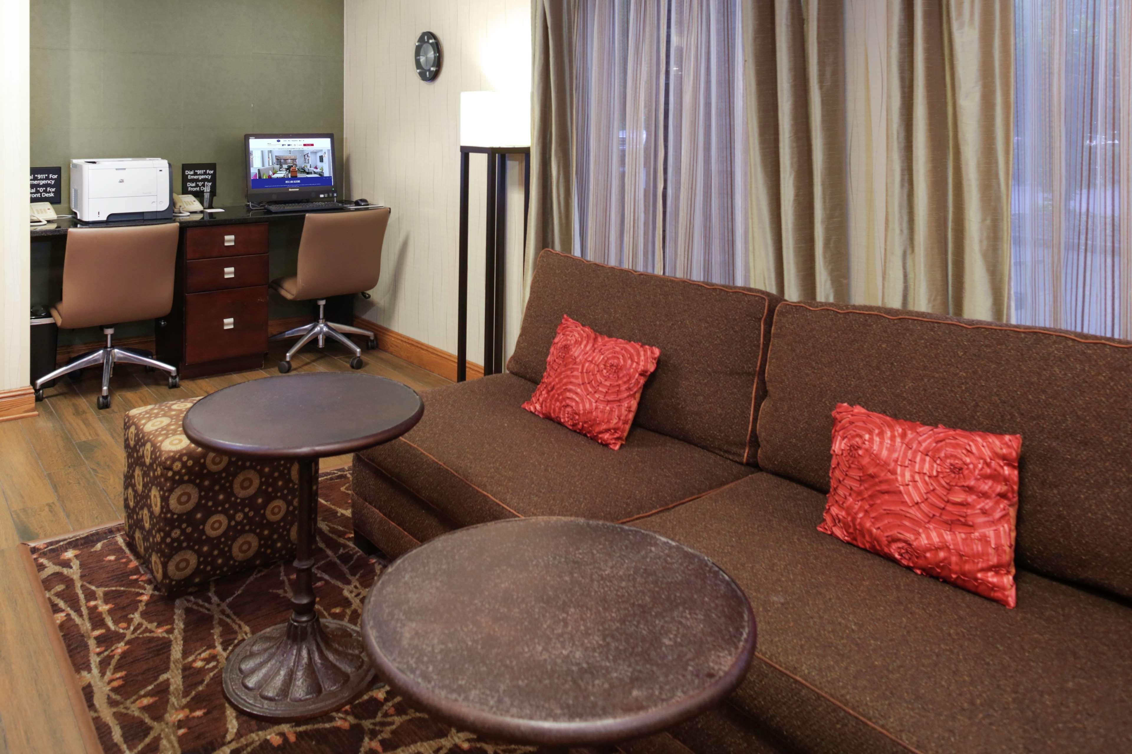 Hampton Inn Portage Bagian luar foto