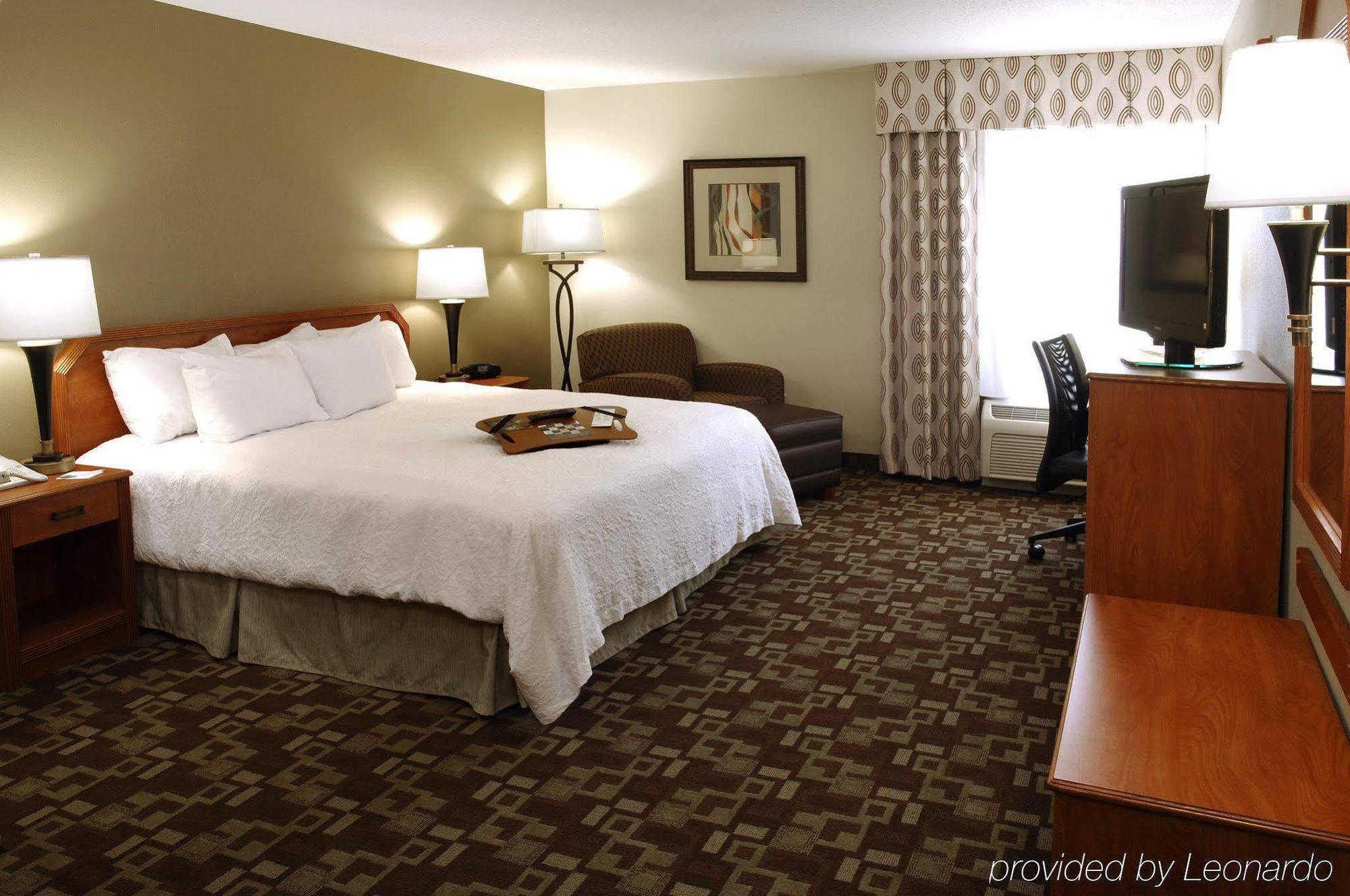 Hampton Inn Portage Bagian luar foto