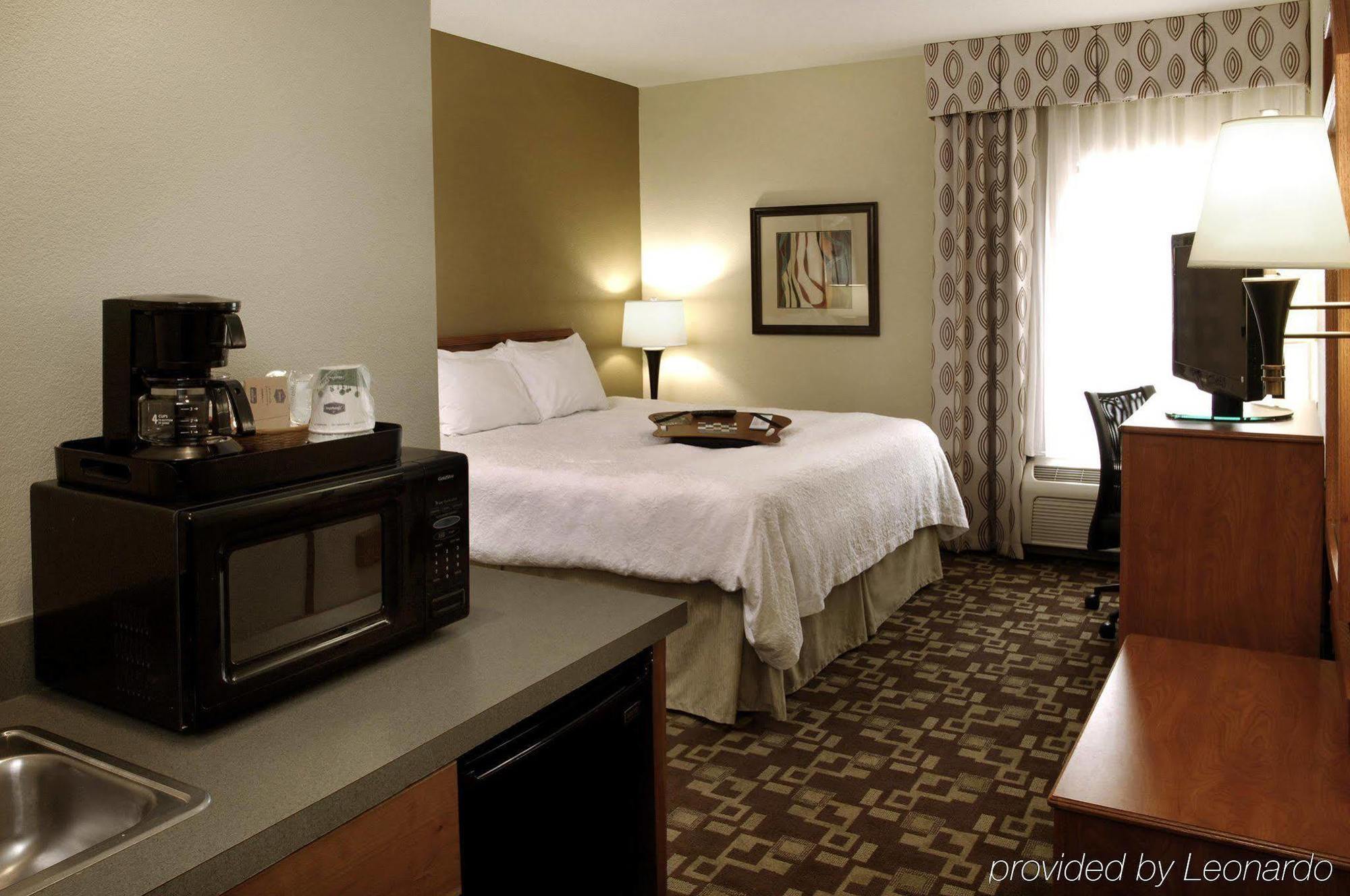 Hampton Inn Portage Bagian luar foto